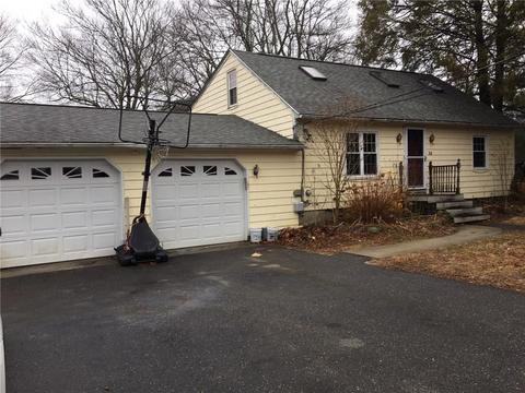 35 Westcott Rd, Scituate, RI 02857 photo 1
