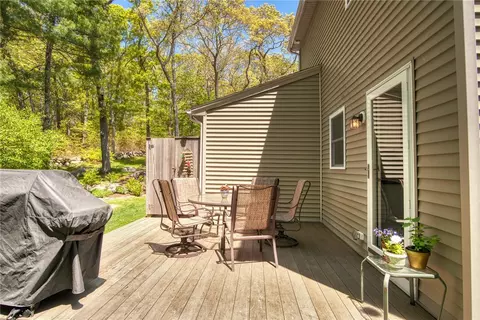 30 Captains Dr, Westerly, RI 02891 photo 8
