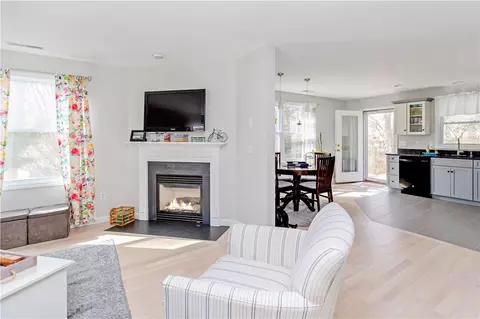 30 Captains Dr, Westerly, RI 02891 photo 16