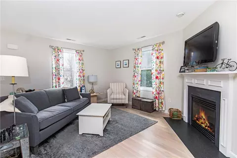 30 Captains Dr, Westerly, RI 02891 photo 15