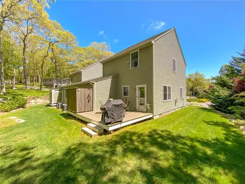 30 Captains Dr, Westerly, RI 02891 photo 7