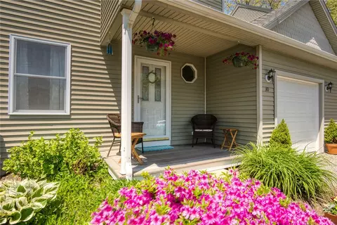 30 Captains Dr, Westerly, RI 02891 photo 5