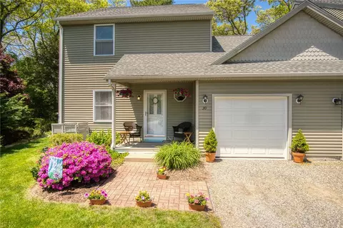 30 Captains Dr, Westerly, RI 02891 photo 3