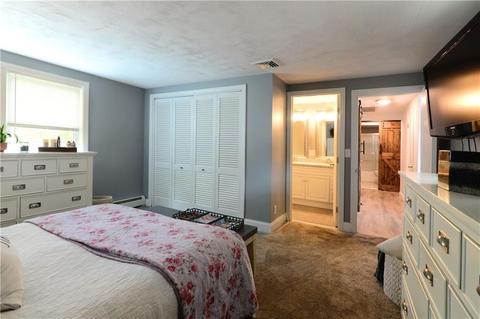 20 Honeysuckle Rd, Warwick, RI 02888 photo 11