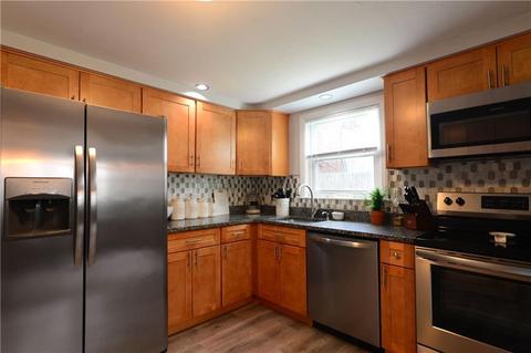 20 Honeysuckle Rd, Warwick, RI 02888 photo 6