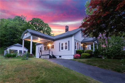 625 Central St, Mapleville, RI 02839 photo 1