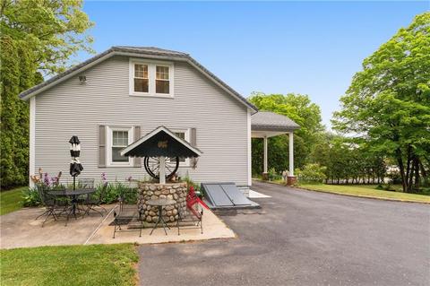 625 Central St, Mapleville, RI 02839 photo 5