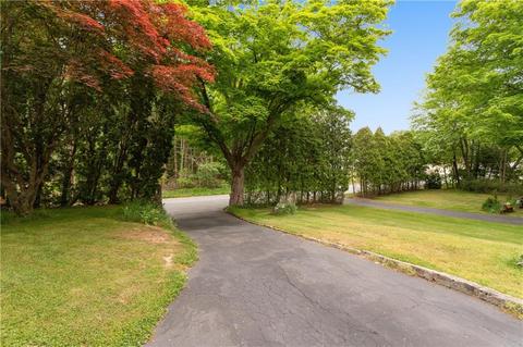625 Central St, Mapleville, RI 02839 photo 10