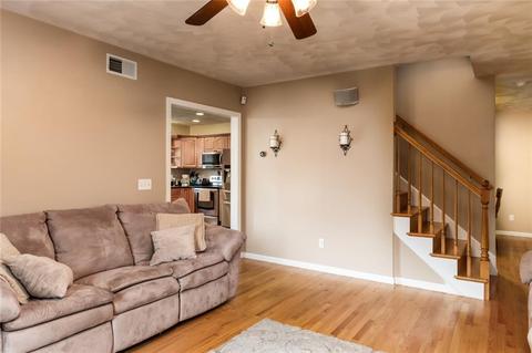 98 Arland Ct, Woonsocket, RI 02895 photo 17
