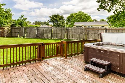 98 Arland Ct, Woonsocket, RI 02895 photo 40