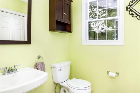98 Arland Ct, Woonsocket, RI 02895 photo 29