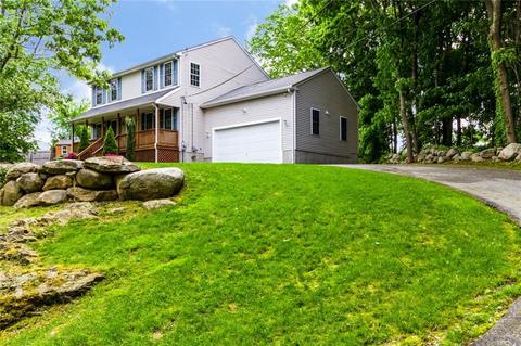 98 Arland Ct, Woonsocket, RI 02895 photo 1