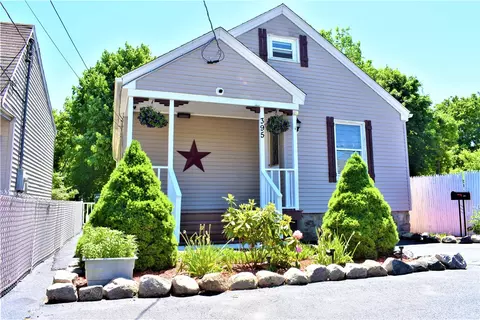 395 Cass Ave, Woonsocket, RI 02895 photo 4