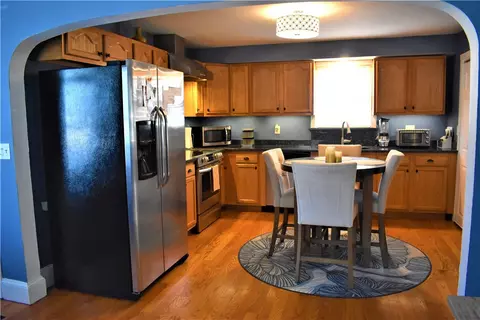 395 Cass Ave, Woonsocket, RI 02895 photo 8