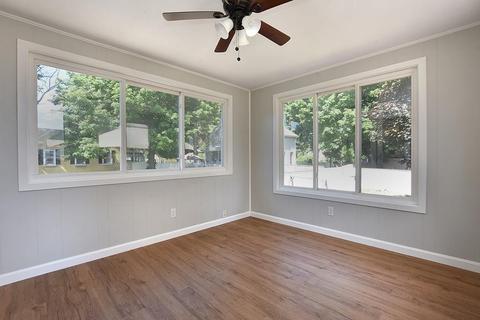 6 High St, Warwick, RI 02886 photo 4
