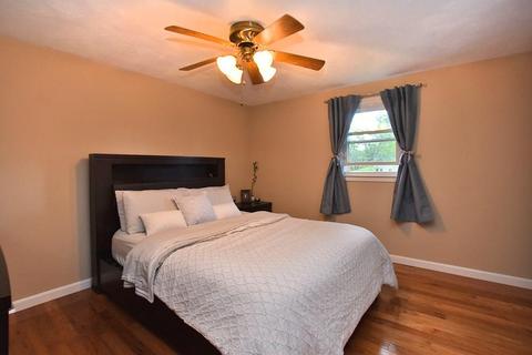 6 High St, Warwick, RI 02886 photo 9