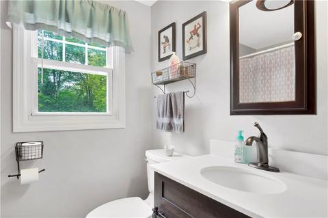 481 Hancock St, Tiverton, RI 02878 photo 14