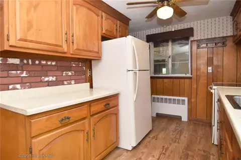 70 Union Ave, Warwick, RI 02889 photo 8
