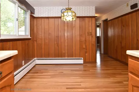 70 Union Ave, Warwick, RI 02889 photo 12