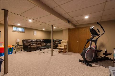 310 Hillard Ave, Warwick, RI 02886 photo 24