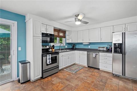 1600 Mendon Rd, Woonsocket, RI 02895 photo 3
