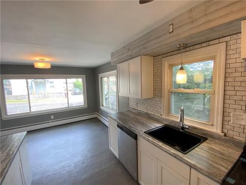 44 Merida Ave, Woonsocket, RI 02895 photo 3