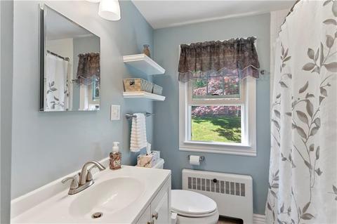 97 Oakton St, Woonsocket, RI 02895 photo 11