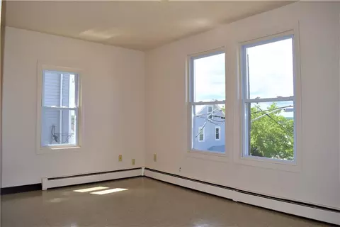55 Paradis Ave, Woonsocket, RI 02895 photo 9