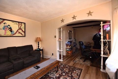 88 Chaplin St, Pawtucket, RI 02861 photo 5