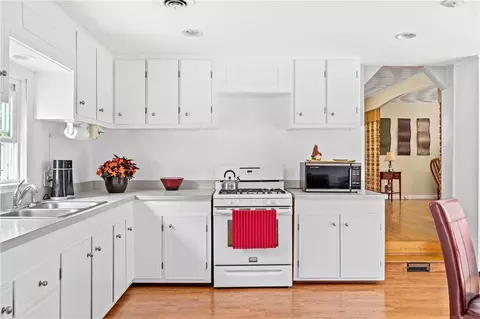 860 Lapham Farm Rd, Burrillville, RI 02839 photo 2