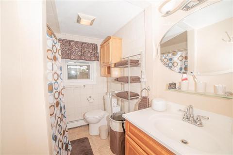 80 Falcon Ave, Warwick, RI 02888 photo 8