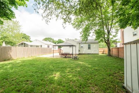 80 Falcon Ave, Warwick, RI 02888 photo 18