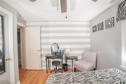 80 Falcon Ave, Warwick, RI 02888 photo 7