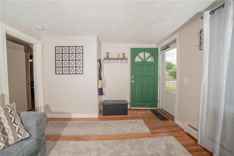 80 Falcon Ave, Warwick, RI 02888 photo 5