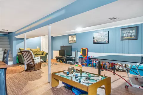 142 Covington Dr, Warwick, RI 02886 photo 16