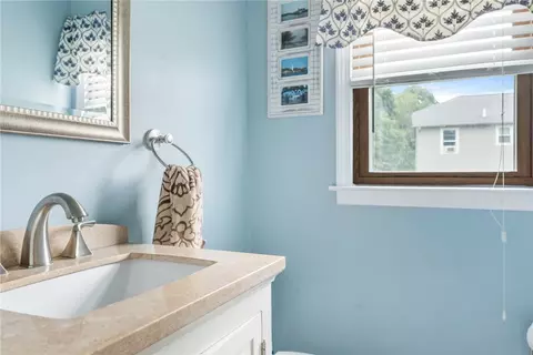 142 Covington Dr, Warwick, RI 02886 photo 9