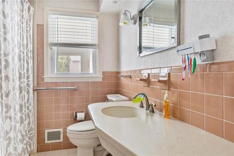 142 Covington Dr, Warwick, RI 02886 photo 15