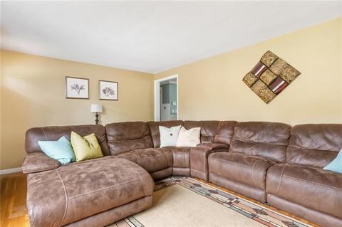 142 Covington Dr, Warwick, RI 02886 photo 8