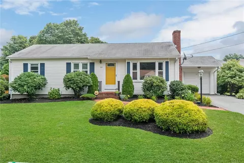 142 Covington Dr, Warwick, RI 02886 photo 21