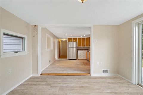 85 Crystal Dr, Warwick, RI 02889 photo 7