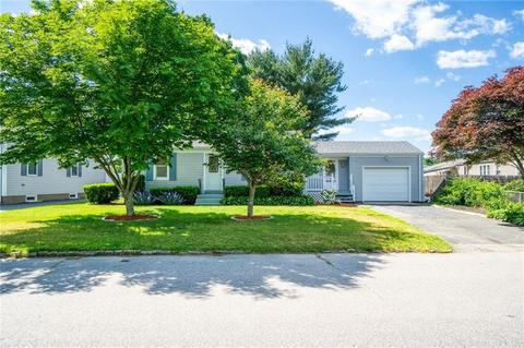85 Crystal Dr, Warwick, RI 02889 photo 3