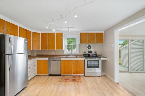 85 Crystal Dr, Warwick, RI 02889 photo 10