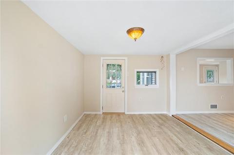 85 Crystal Dr, Warwick, RI 02889 photo 8