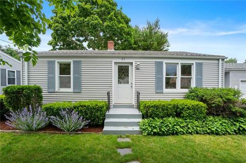 85 Crystal Dr, Warwick, RI 02889 photo 1