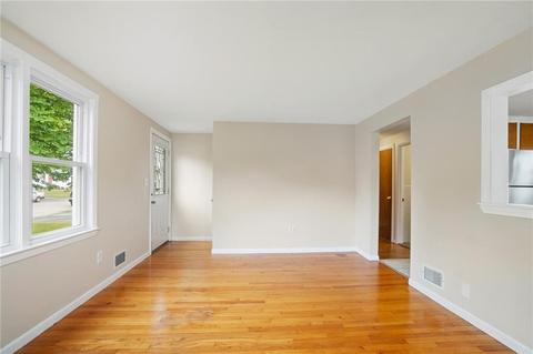 85 Crystal Dr, Warwick, RI 02889 photo 15