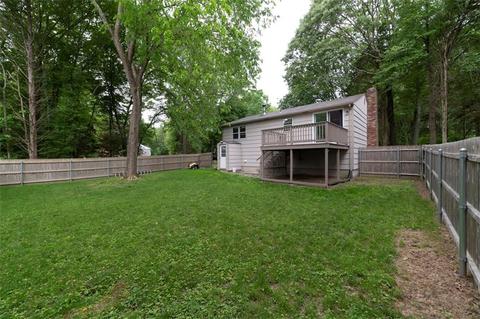 74 Pinecrest Dr, Exeter, RI 02822 photo 2