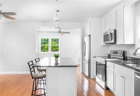 39 Long Ln, Warren, RI 02885 photo 10