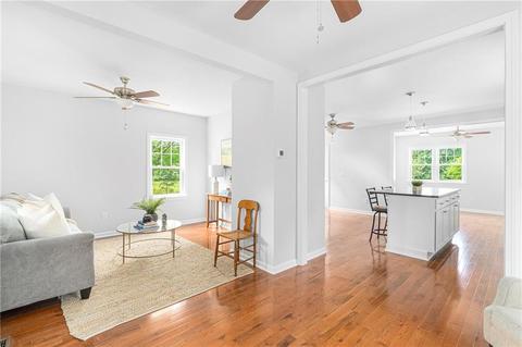 39 Long Ln, Warren, RI 02885 photo 6