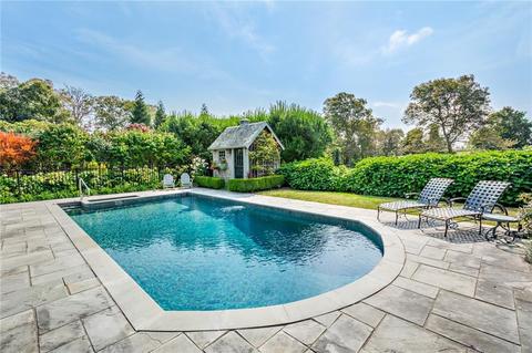 89 Maple Ave, Little Compton, RI 02837 photo 11