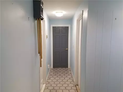 153 Covington Dr, Warwick, RI 02886 photo 7